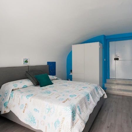 Blue Twins Holiday House ナポリ エクステリア 写真